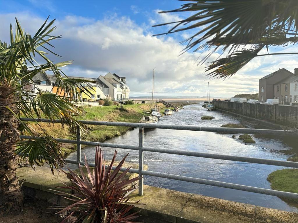 23 Coastal Comfort Millom Buitenkant foto